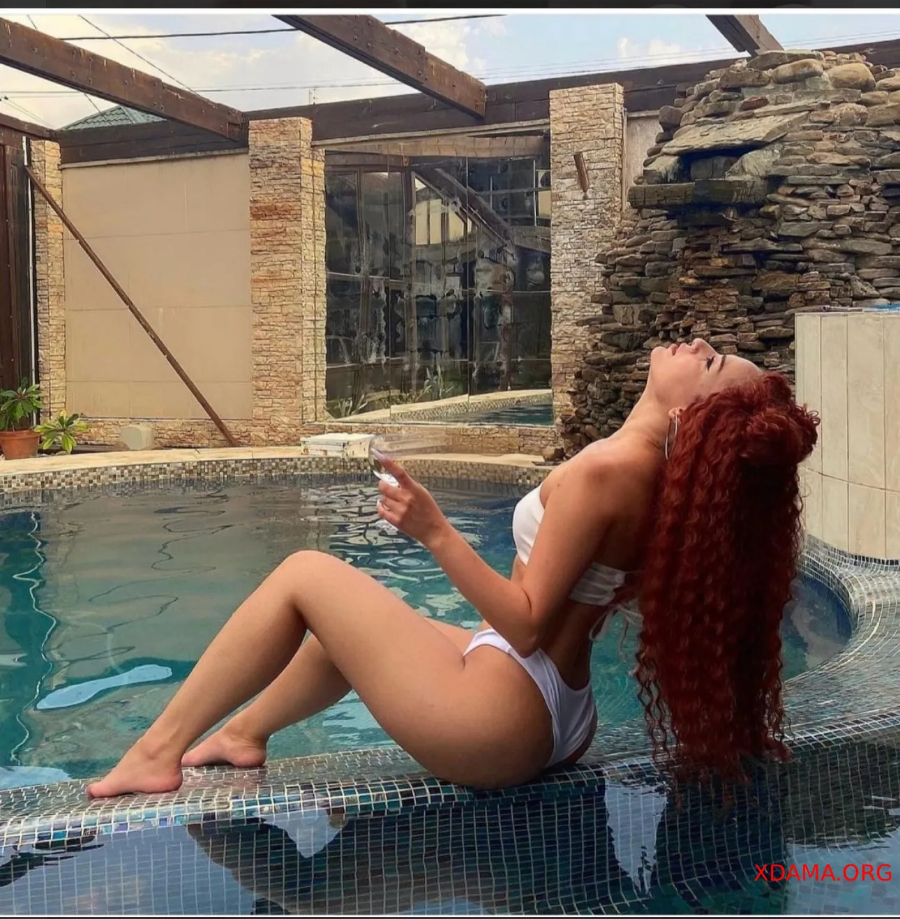 Escort DINA in ბათუმი | ესკორტი ბათუმი - XDama